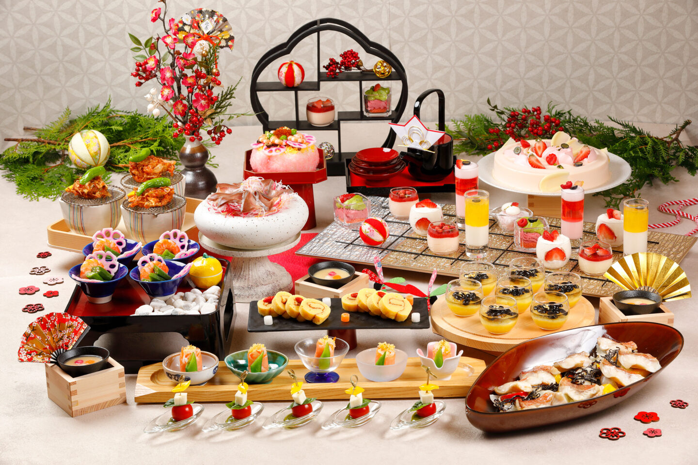 【1/1(木・祝)~4(日)開催】新春グレードアップランチブッフェ