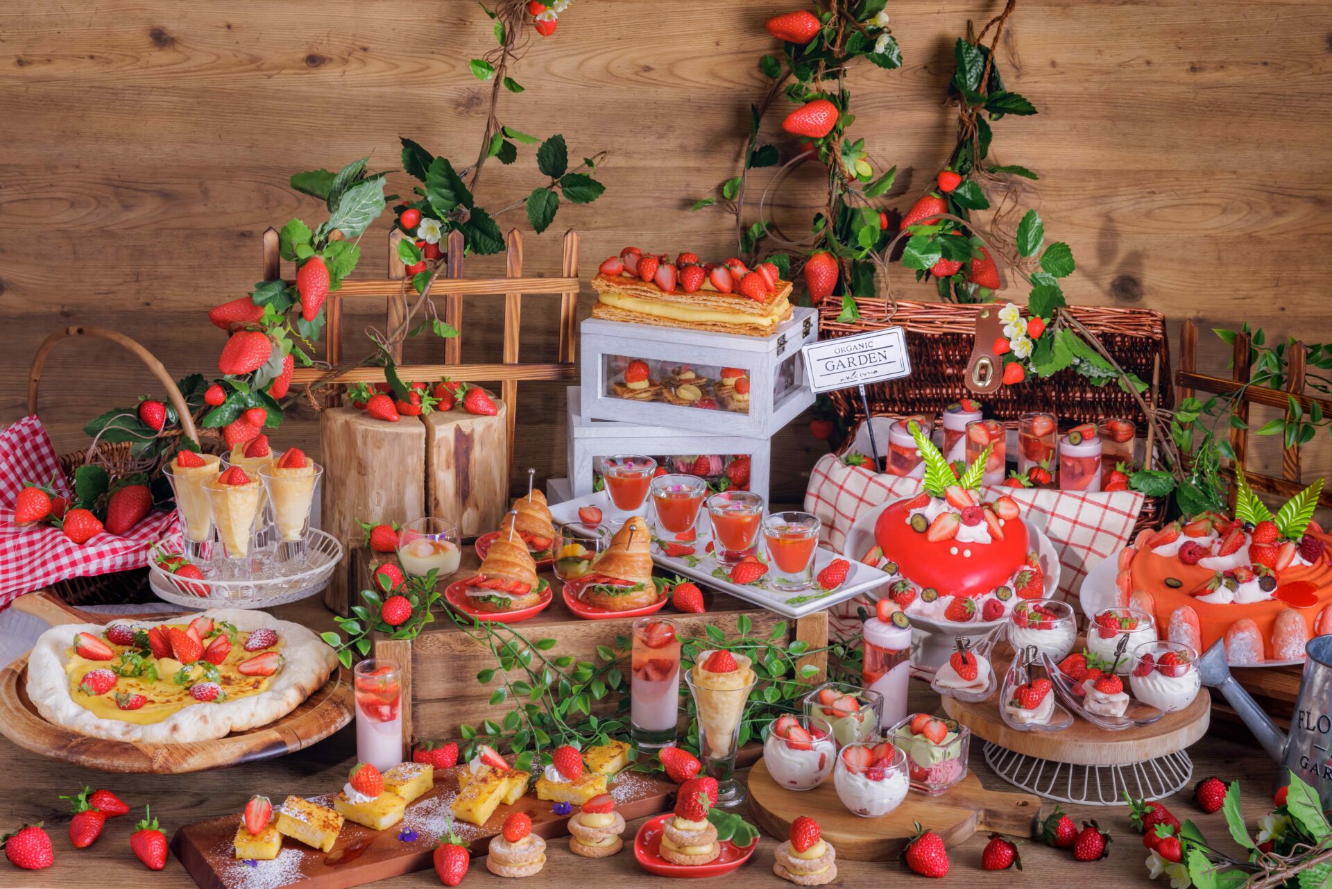 【June 7th (Sat) and 8th (Sun) 2 days only! 】Strawberry Sweets Dinner Buffet