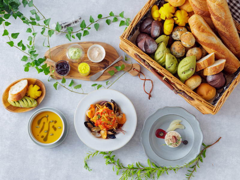 【平日限定ランチ】Bread & Table -ホテル特製パンと、ゆっくり過ごす冬のテーブル-