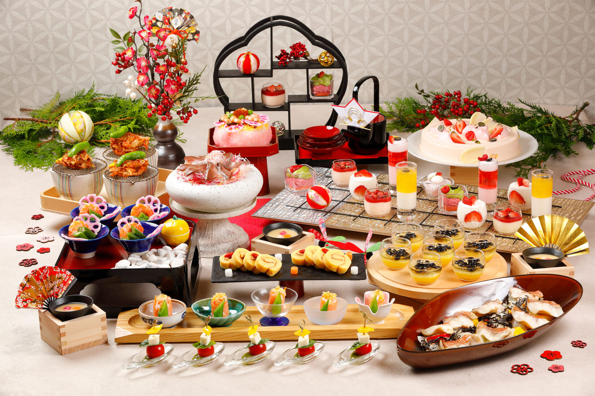 【1/1（木・祝）～4（日）開催】新春グレードアップランチブッフェ